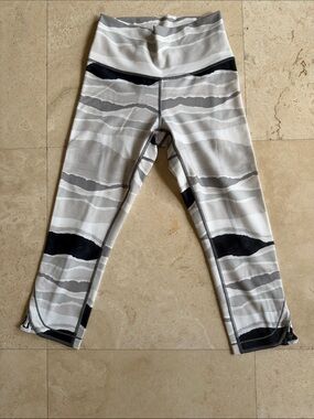 lululemon athletica Gray & Black Striped High-Rise Leggings